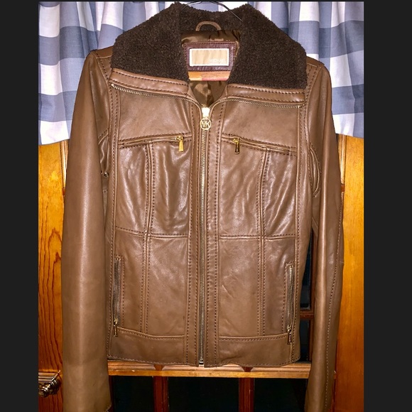 Leather jacket - Picture 2 of 4